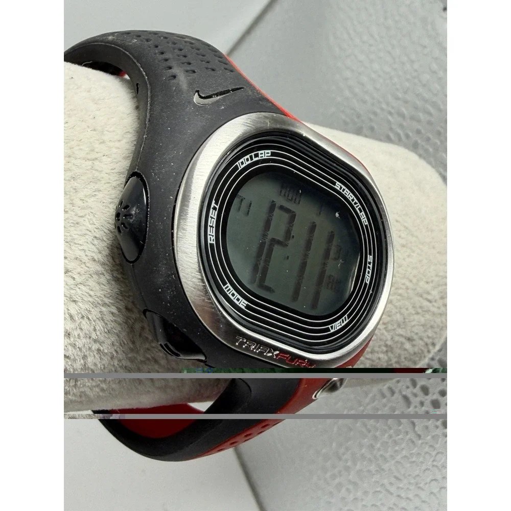 Nike Triax Fury 100 WR0139 NWT New Battery 46MM 7